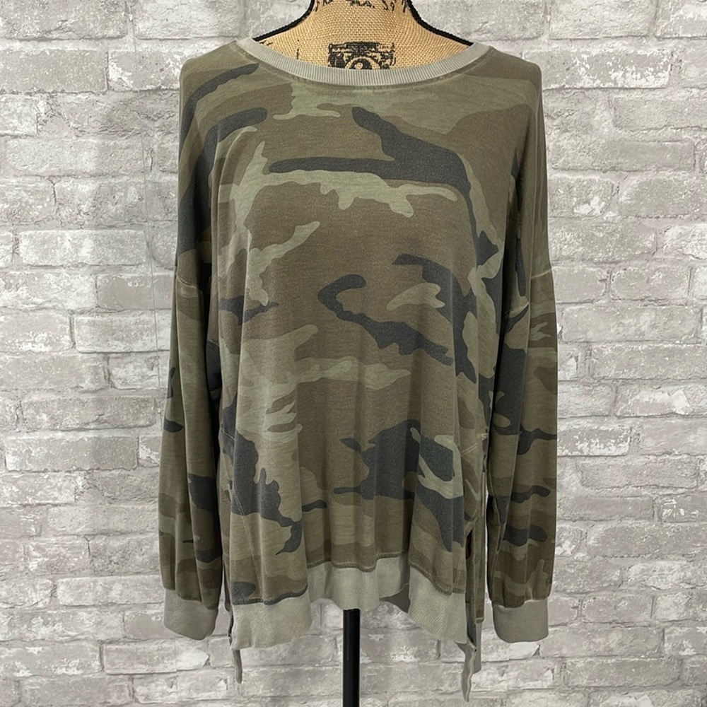 Dantelle Camo Long Sleeve Top